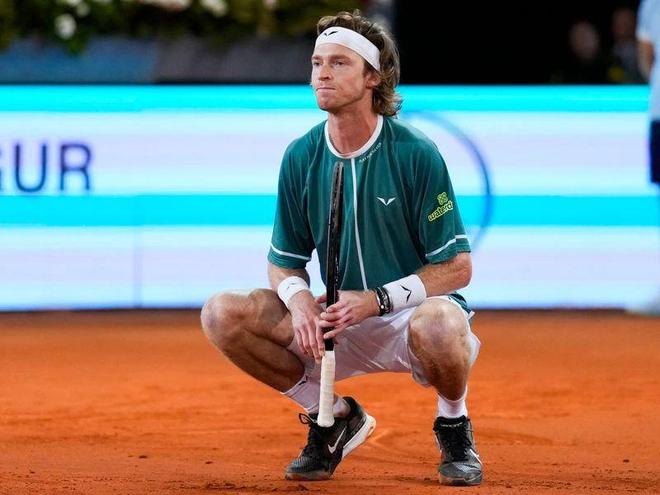 伊万科维奇 伊万科维奇