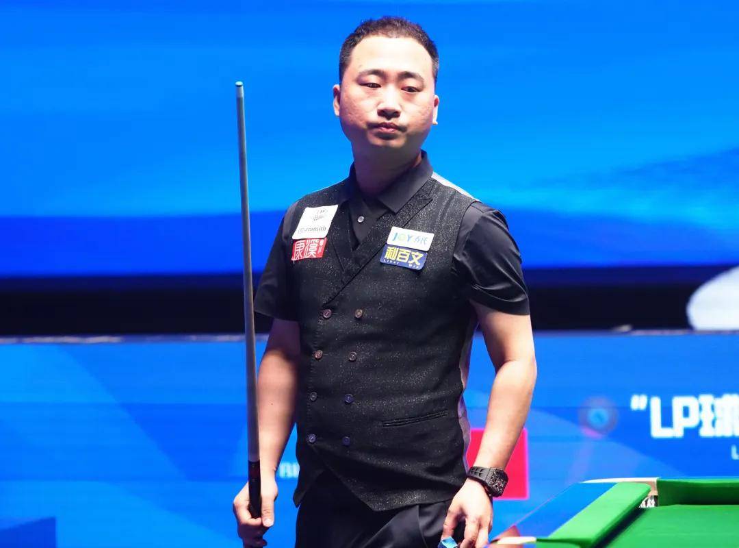 里夫斯在场 里夫斯在场